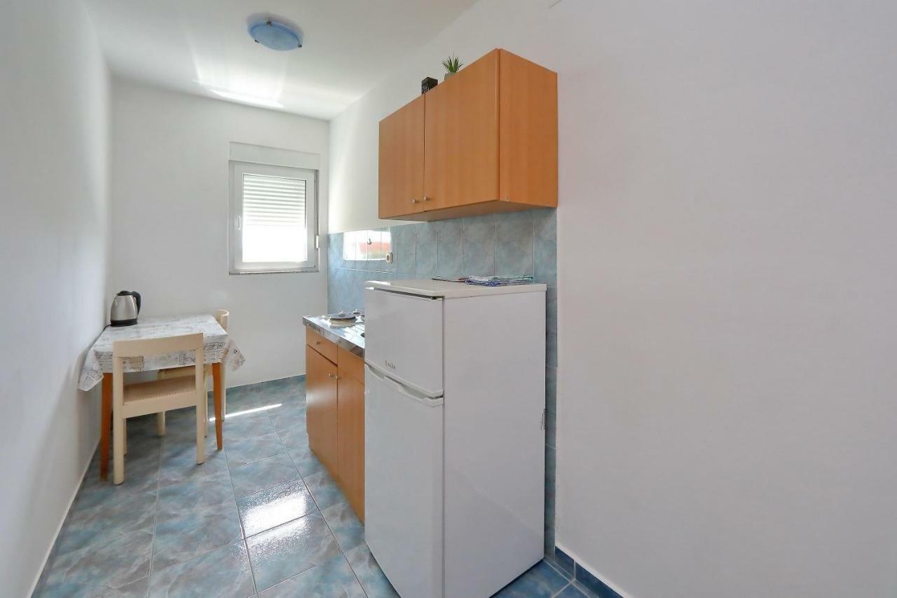Apartments And Rooms Aleksandra บาร์บินเย ห้อง รูปภาพ