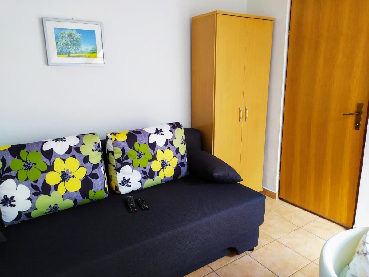 Apartments And Rooms Aleksandra บาร์บินเย ภายนอก รูปภาพ