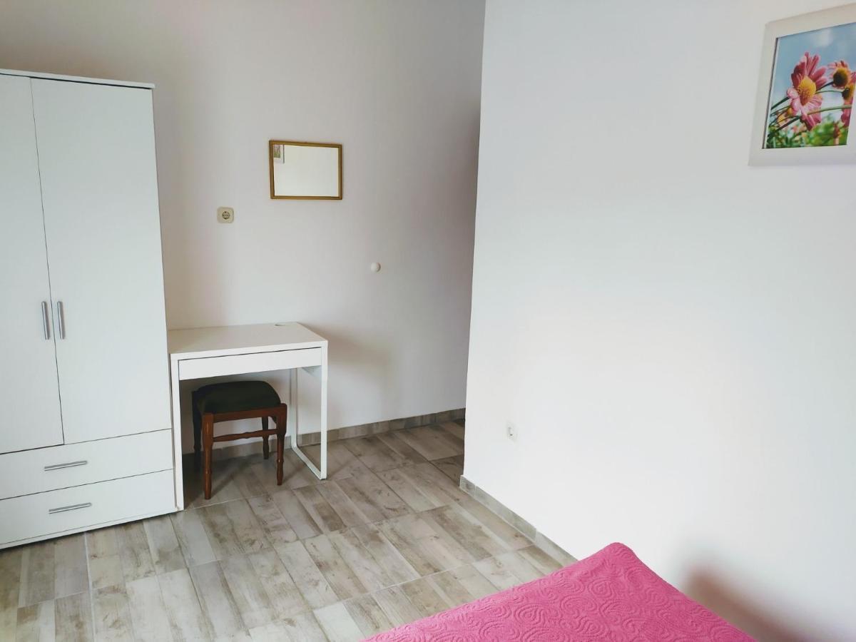 Apartments And Rooms Aleksandra บาร์บินเย ภายนอก รูปภาพ